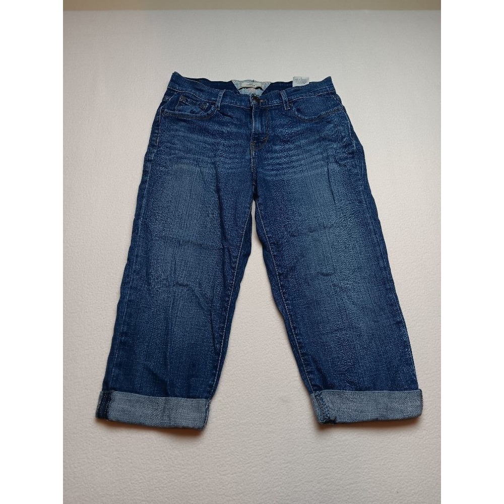 Levi's Womens Size 4 Capri Cropped Jeans Cuffed Hem Medium Wash Stretch Denim